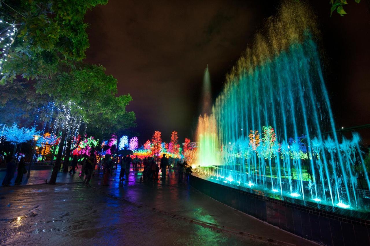 Sinar Rasa Homestay At I-Soho, I-City Shah Alam Extérieur photo Fountain of Wishes